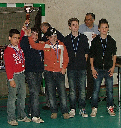 La squadra di Padova, seconda classificata nel torneo delle medie maschili, con i gemelli Simonetto e Tommaso Bergamasco