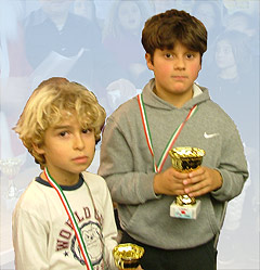 I primi classificati del torneo A assoluto di Scaccogatto 2011: (da sinistra a destra: Davide Pilato, 1°; Riccardo Basso, 2°)