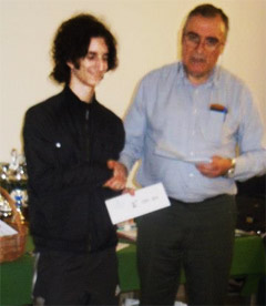  : Cavarzere 2012 - l'arbitro internazionale Renzo Renier premia Bruno della Sala