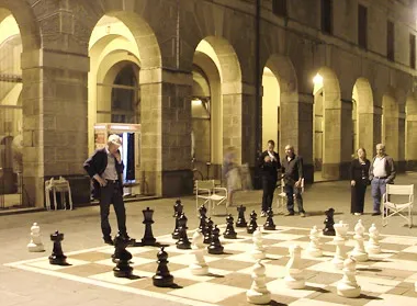 Scacchi all'aperto in Piazza Biade a Vicenza