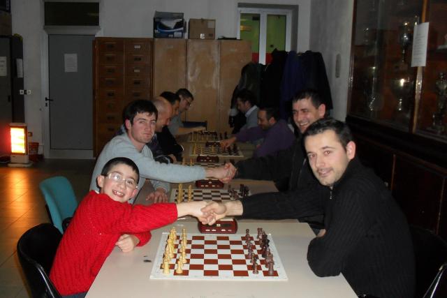 Inizio del secondo Turno... un Match difficile per Il più giovane partecipante